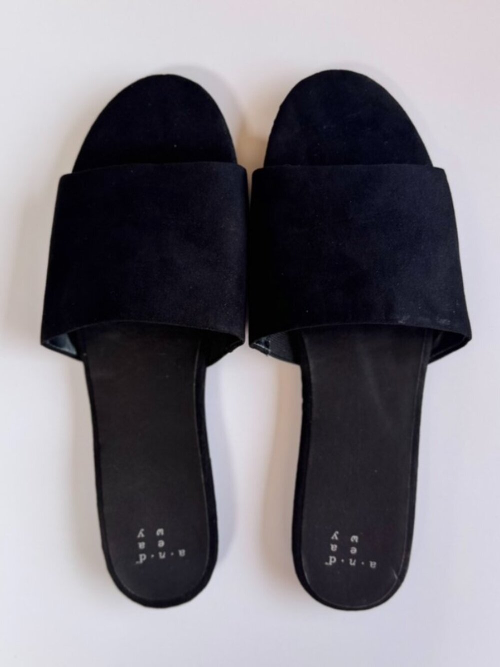 A New Day Josie Womens Slides Black Suede Minimalist Classic Quiet Luxury 10W